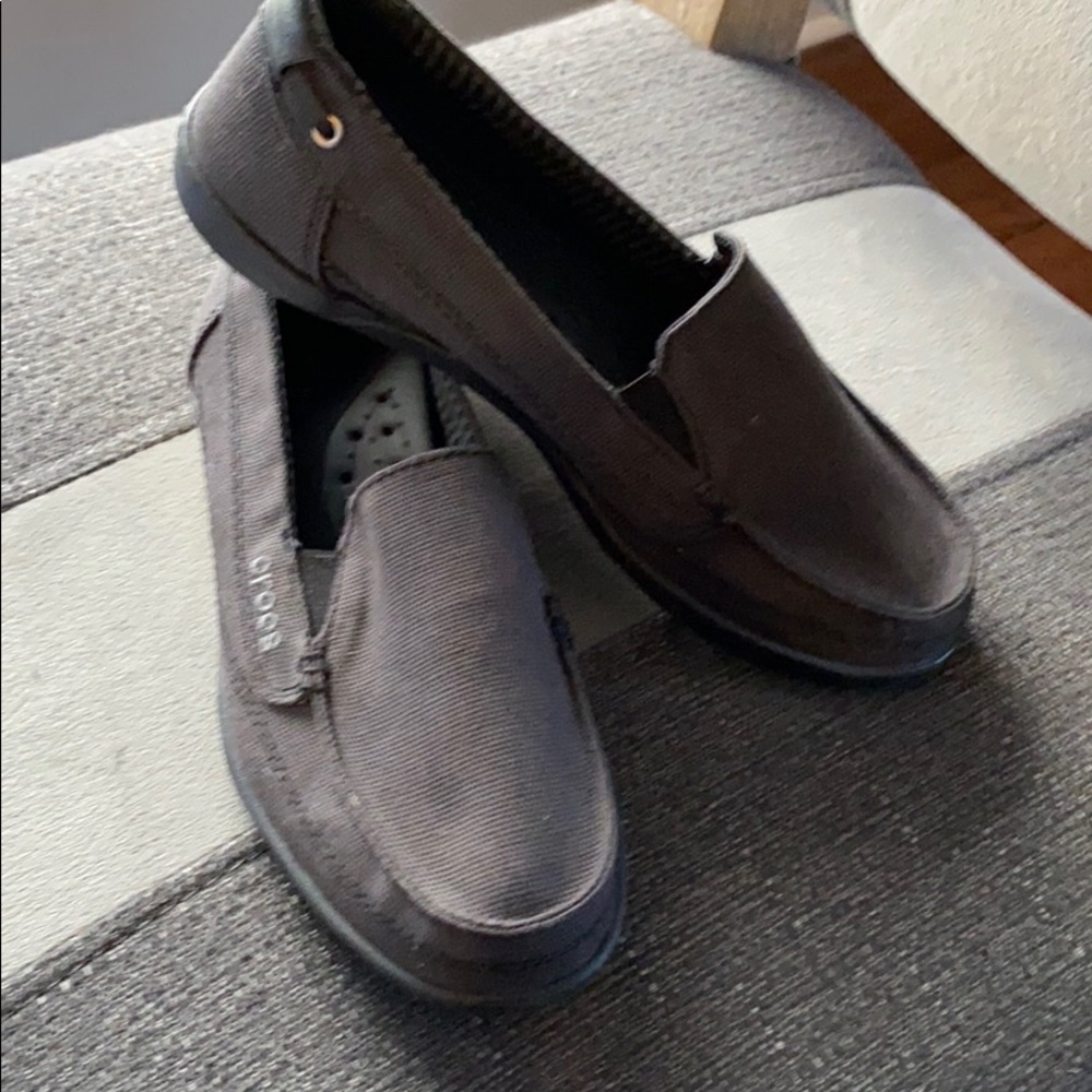 Women’s shoes